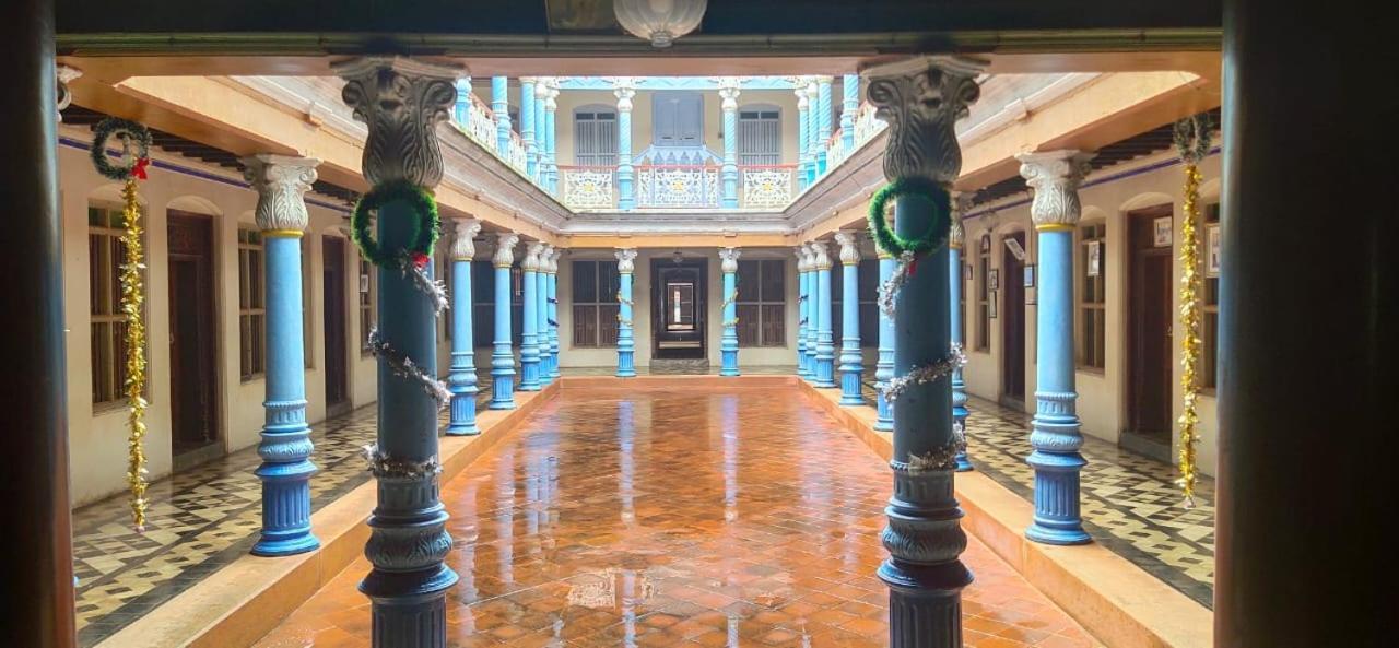 Chettinadu Mansion - An Authentic Heritage Palace Country house Kanadukattan