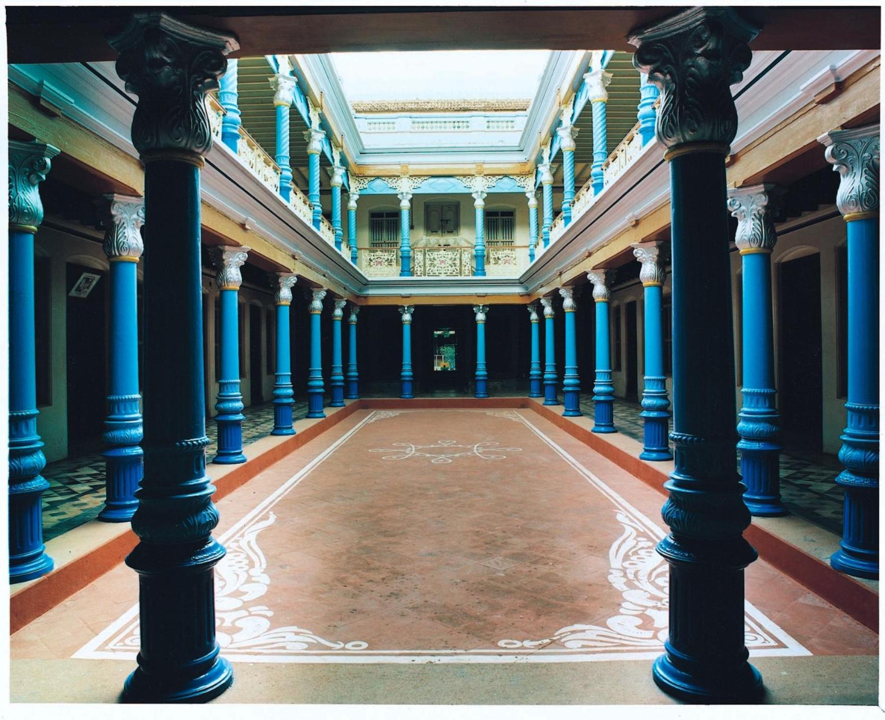 Chettinadu Mansion - An Authentic Heritage Palace Country house *