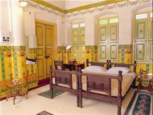 Chettinadu Mansion - An Authentic Heritage Palace Country house