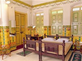 Chettinadu Mansion - An Authentic Heritage Palace *
