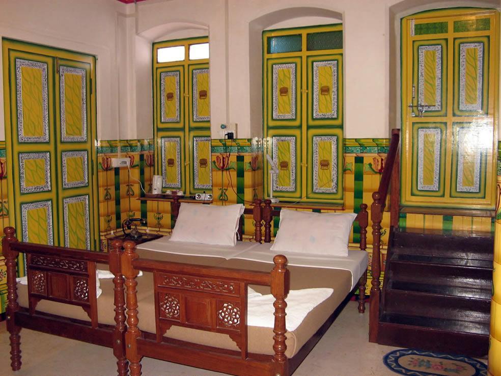 Chettinadu Mansion - An Authentic Heritage Palace Country house *