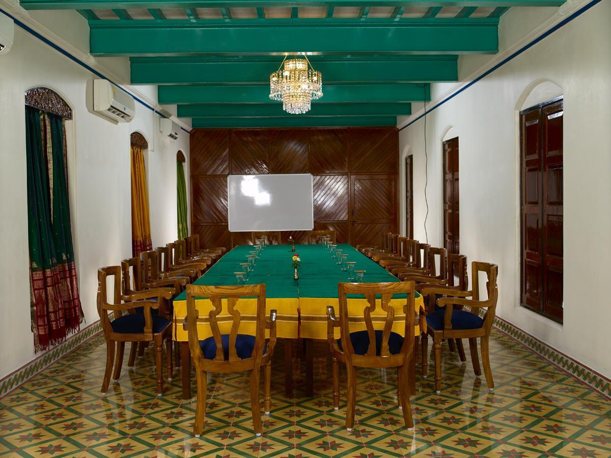 Chettinadu Mansion - An Authentic Heritage Palace Country house